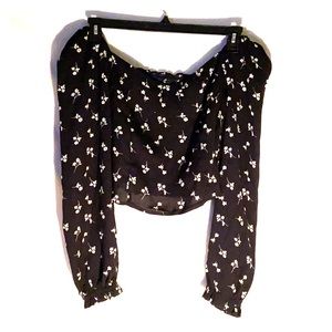 💜 2 for $15 💜 Floral milk maid crop top